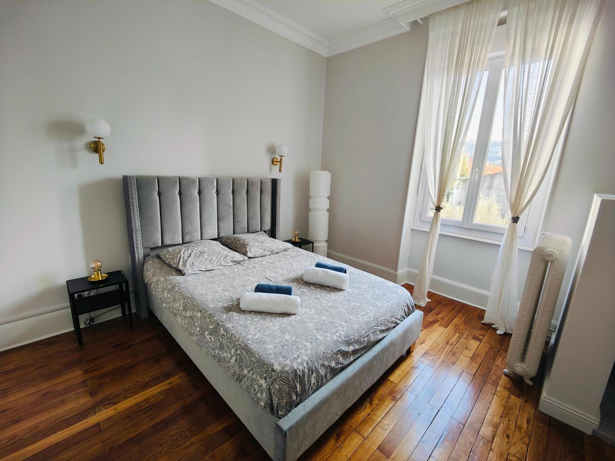 Self-Checkin Town House - Rooms To Rent In A Beautiful Modern Town House - Not A Hotel - Location De Chambres Avec Arrivee En Autonomie - Extra Fee For Sheets And Towels - Private Parking - Check Your Plateform Inbox And Follow Check-In Instructions Saint-Romain-en-Gal Exterior foto