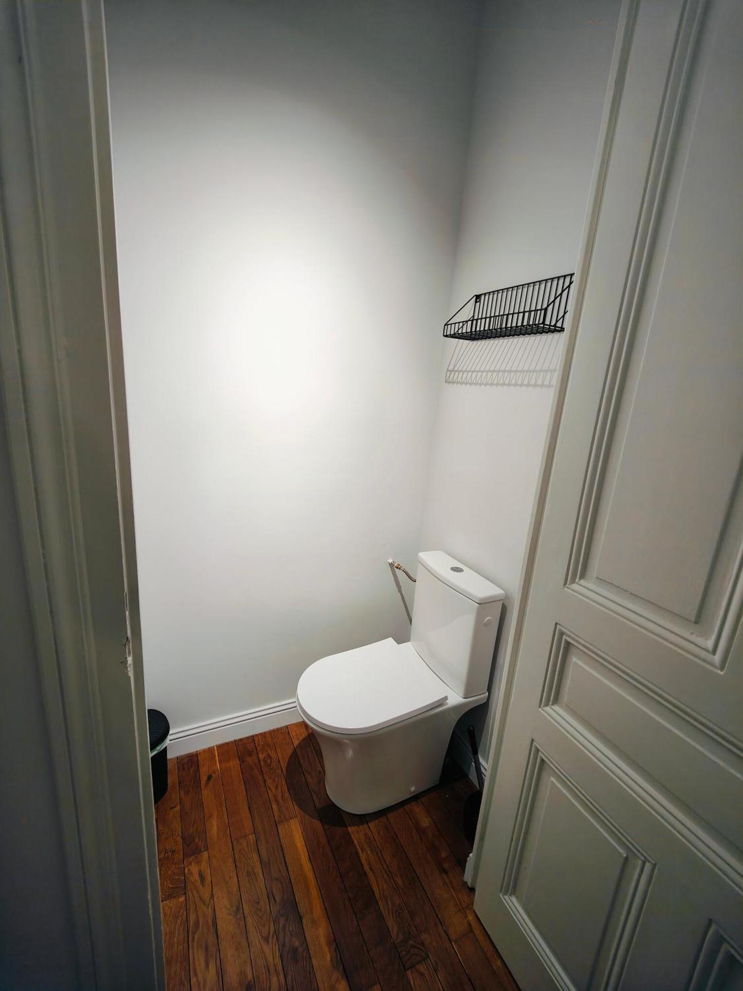 Self-Checkin Town House - Rooms To Rent In A Beautiful Modern Town House - Not A Hotel - Location De Chambres Avec Arrivee En Autonomie - Extra Fee For Sheets And Towels - Private Parking - Check Your Plateform Inbox And Follow Check-In Instructions Saint-Romain-en-Gal Exterior foto